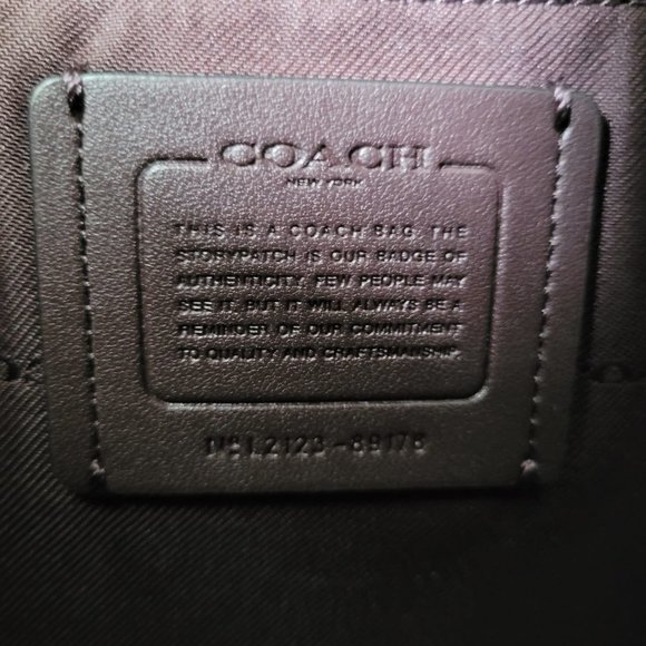 $269 *NEW*  COACH Signature Chain Hobo - Picture 9 of 16